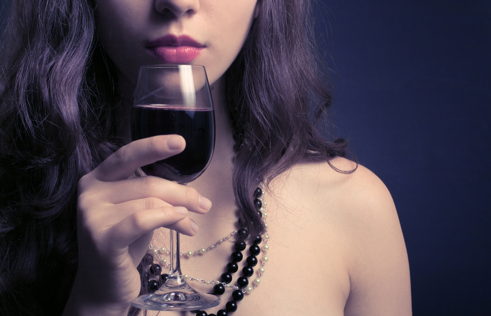 Resveralife Examines the Relationship Between Red Wine and Acne